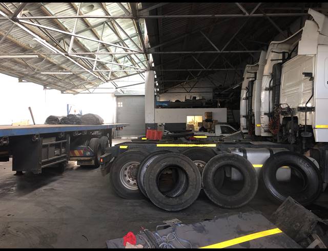 440M² FACTORY TO LET IN EPPING INDUSTRIAL